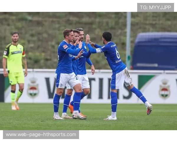 多特蒙德—雷纳托·桑切斯突破分球制造威胁